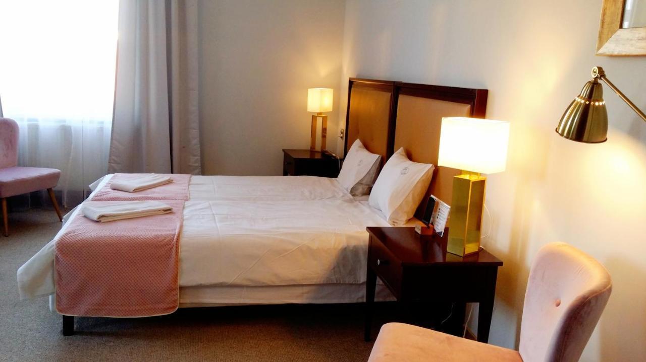 Holiday Suites Cracow Krakow Ngoại thất bức ảnh