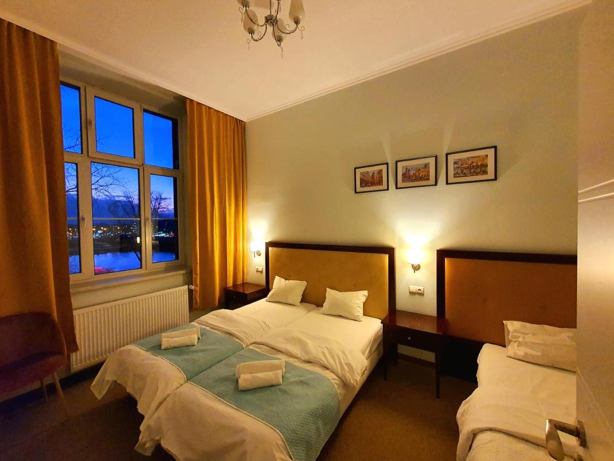 Holiday Suites Cracow Krakow Ngoại thất bức ảnh