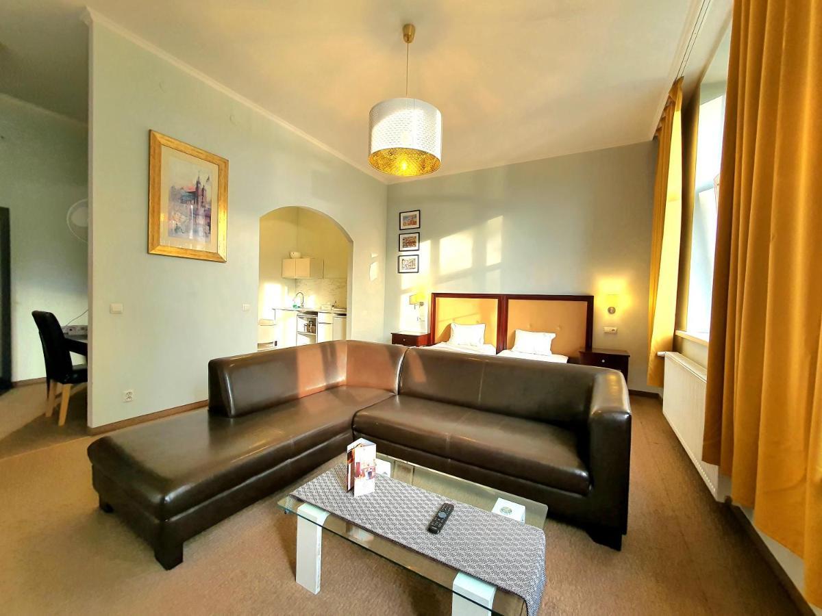 Holiday Suites Cracow Krakow Ngoại thất bức ảnh