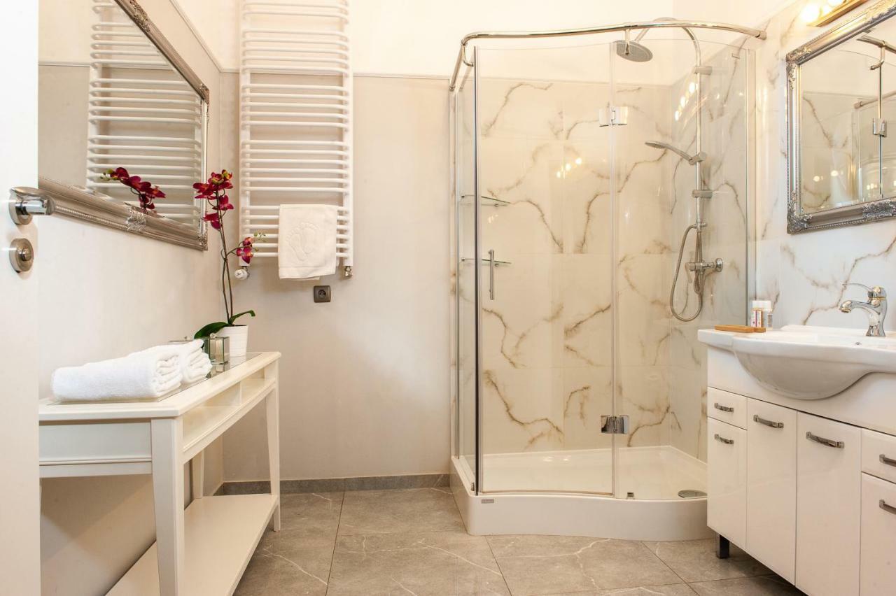 Holiday Suites Cracow Krakow Ngoại thất bức ảnh